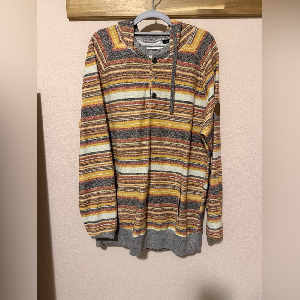 VISSLA Men's Striped Crewneck Sweater hoodie in Yellow, Gray & Cream